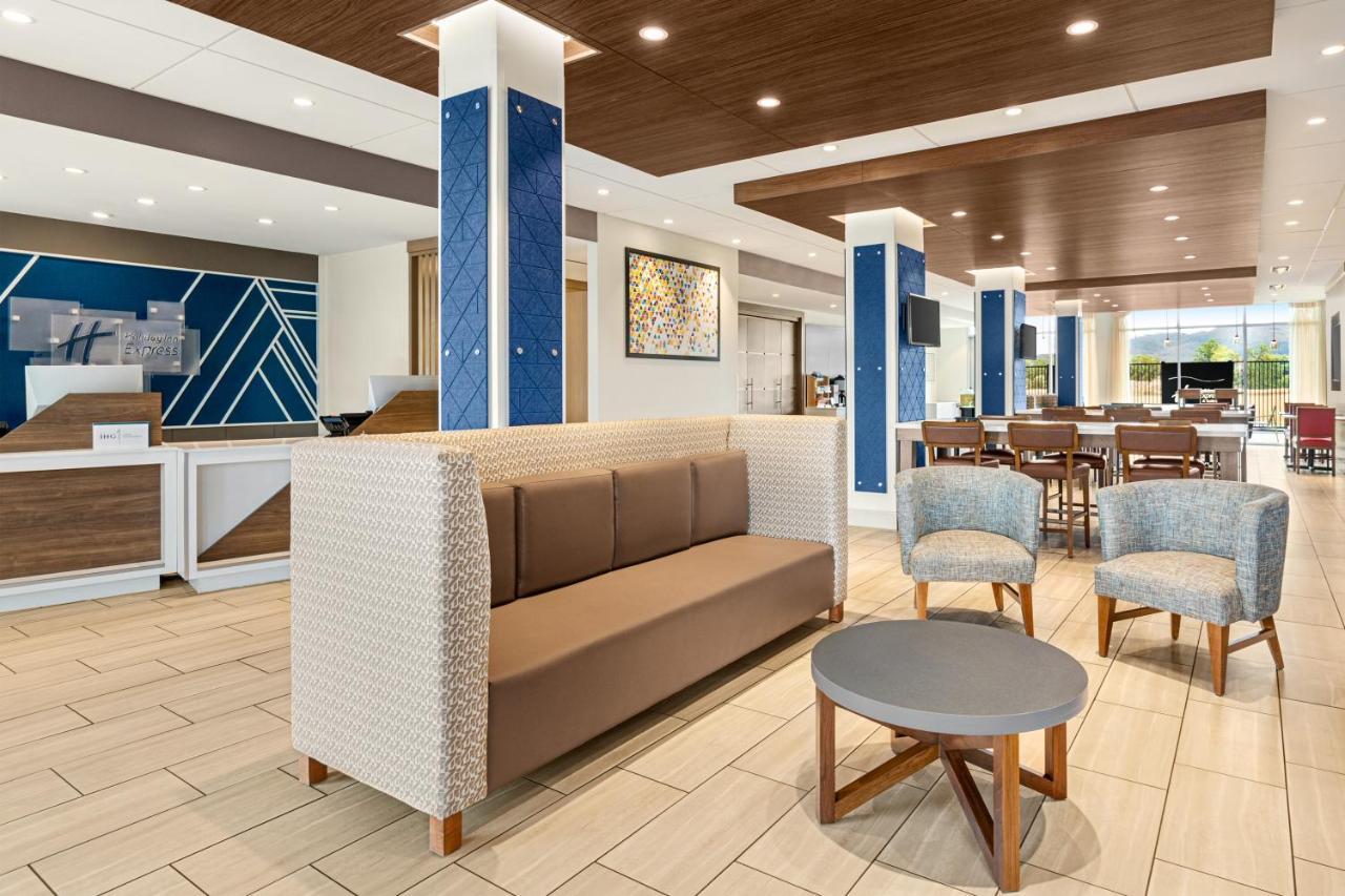 Holiday Inn Express & Suites - Ukiah By Ihg ภายนอก รูปภาพ