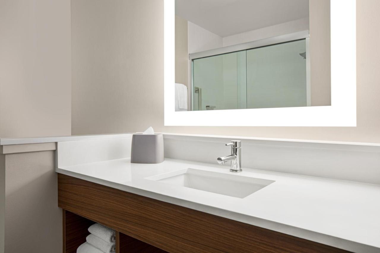 Holiday Inn Express & Suites - Ukiah By Ihg ภายนอก รูปภาพ