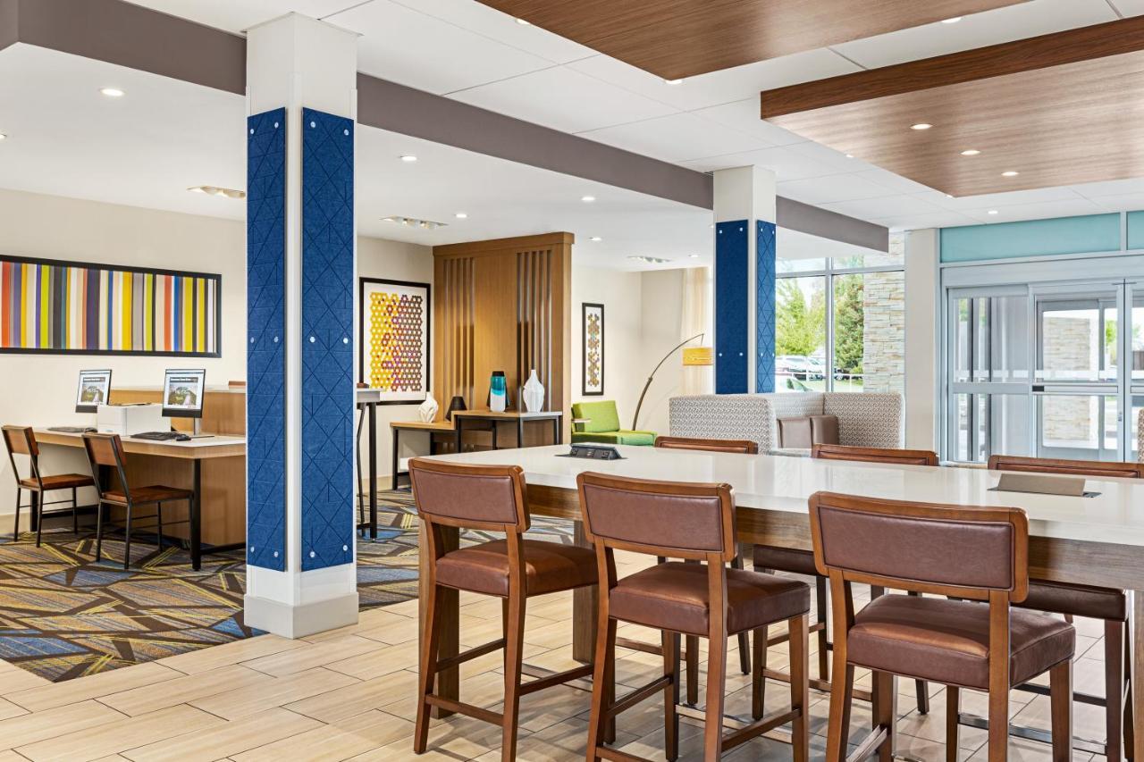 Holiday Inn Express & Suites - Ukiah By Ihg ภายนอก รูปภาพ